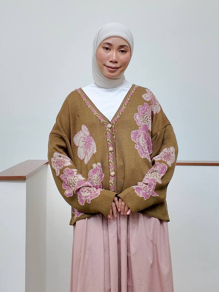 DAINA KARDIGAN PETIKITA KASUAL