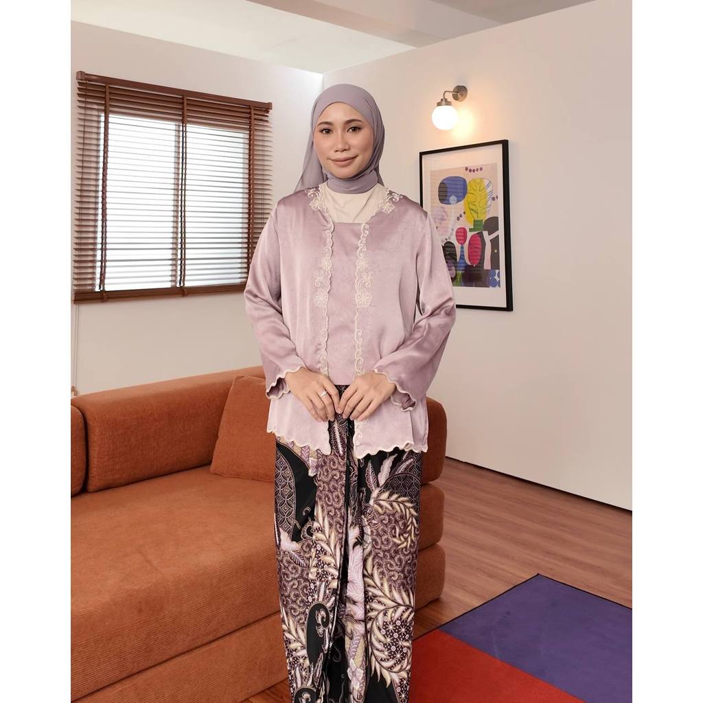 ZEFIRA KEBAYA PETIKITA RAYA 2026