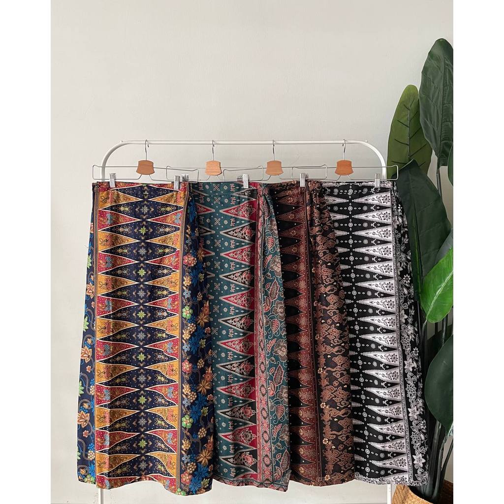 EMBUN SKIRT PETIKITA RAYA 2026