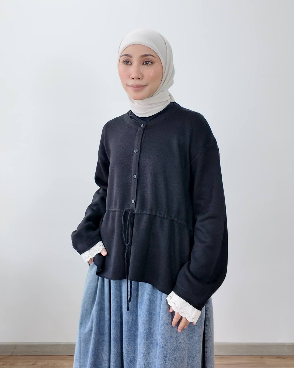 CHIHARU KARDIGAN PETIKITA KASUAL