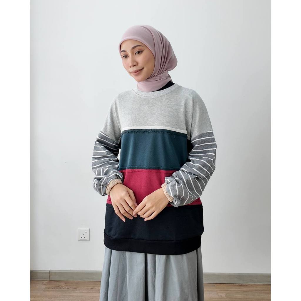 AZAMI TOPS PETIKITA CASUAL